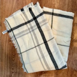 Old Navy Blanket Scarf